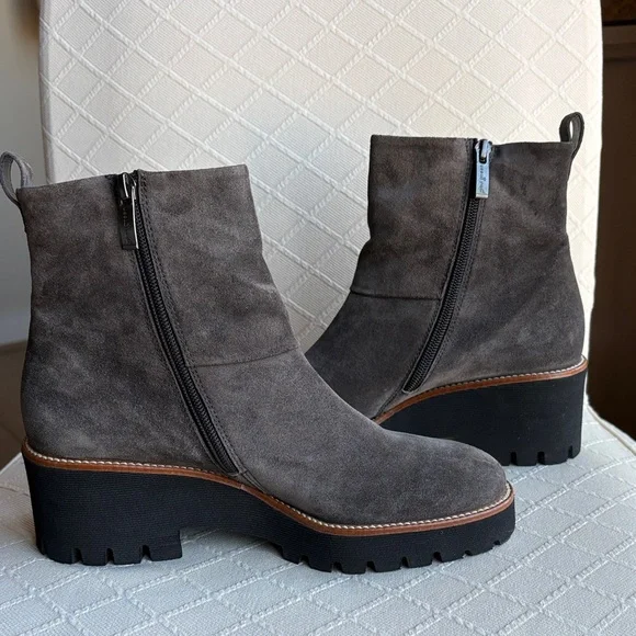 Paul Green Gray Suede Ankle Boots size 8 - Picture 6 of 7